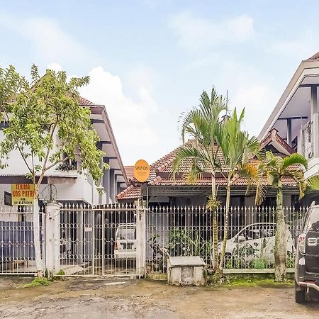 Spot On 90797 Sukun Syariah Homestay Malang Dış mekan fotoğraf