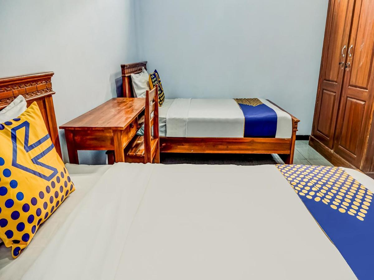 Spot On 90797 Sukun Syariah Homestay Malang Dış mekan fotoğraf